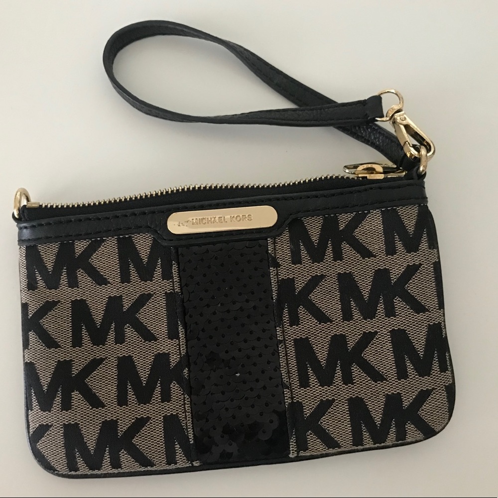 Michael Kors Wristlet